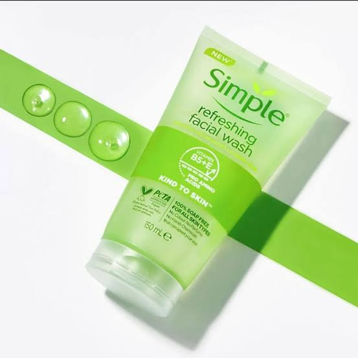 Simple Kind to Skin Refreshing Facial Wash with Vitamin B5+E(150ml) - Image 3