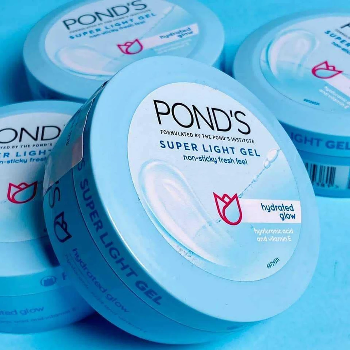 Pond’s Super Light Gel with Hyaluronic Acid + Vitamin E (200ml/100ml/50ml/25ml) - Image 4